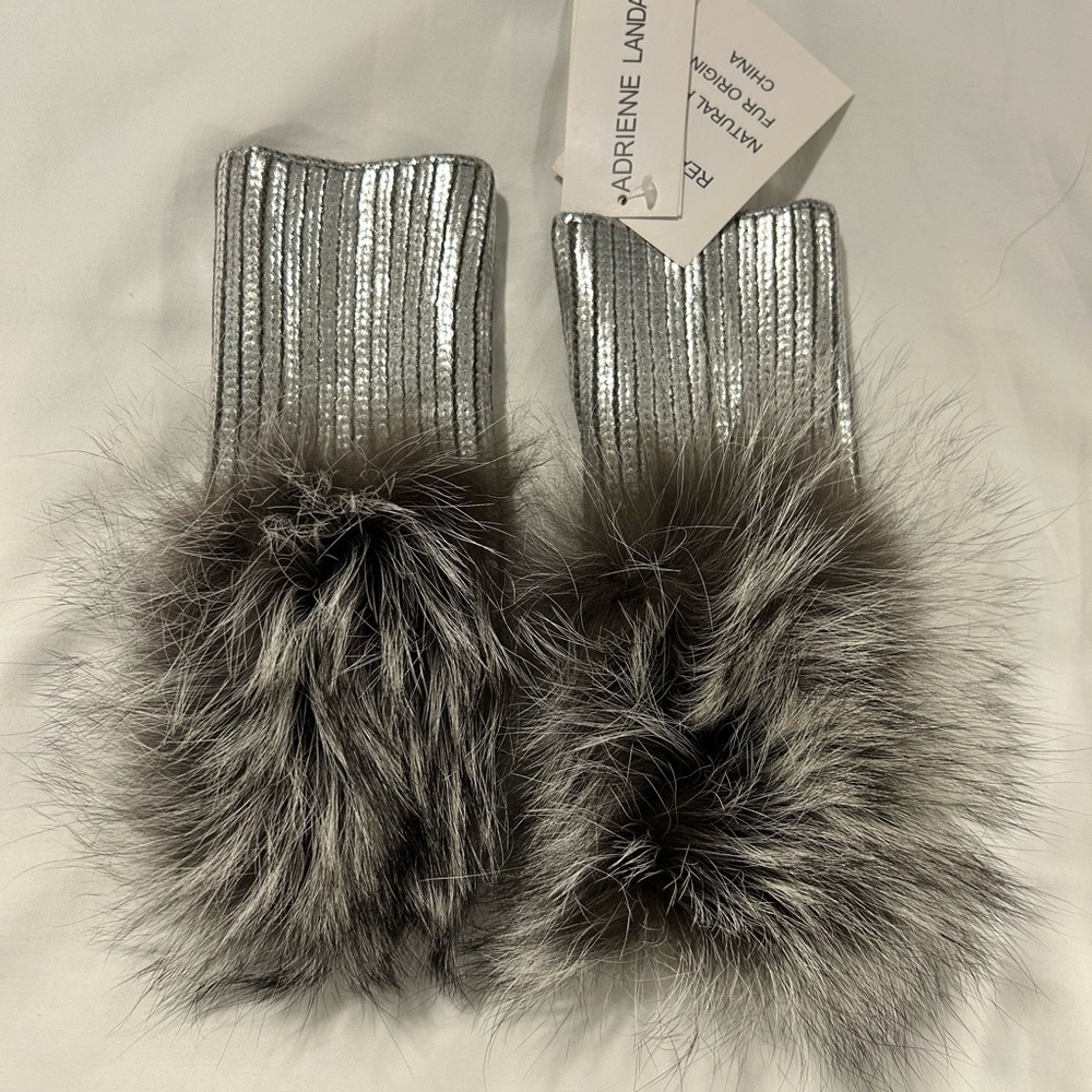Adrienne Landau Silver and Black Textured Gloves